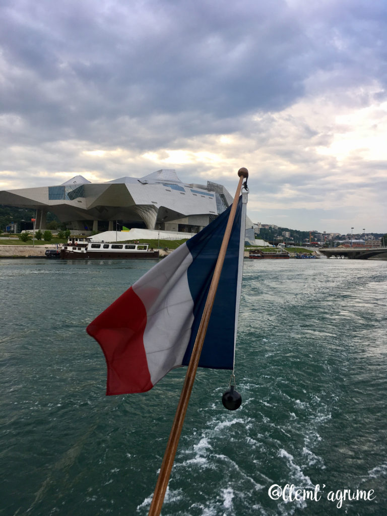 Bon plan apéro été Lyon aperitivo à bord du vaporetto